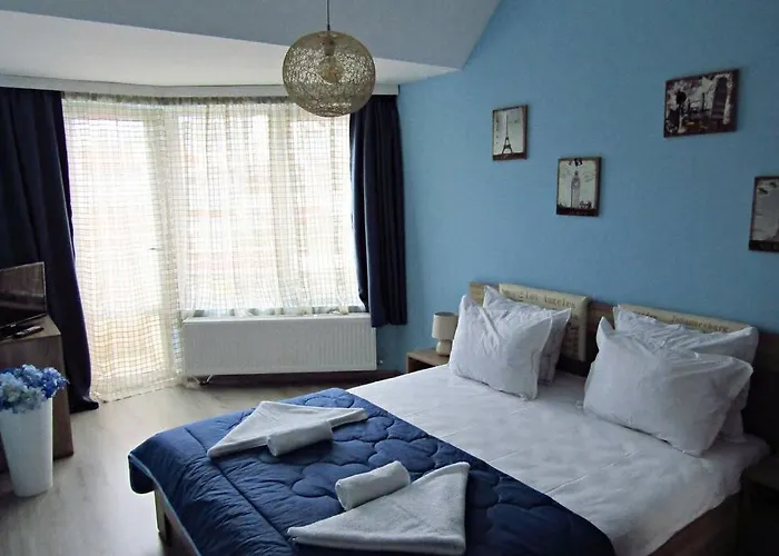 New & Comfortable In Center Yukarı Cuma