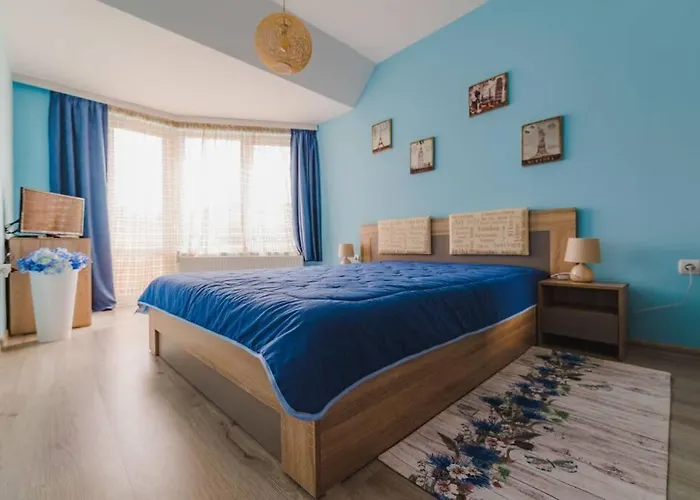 New & Comfortable In Center Daire Yukarı Cuma