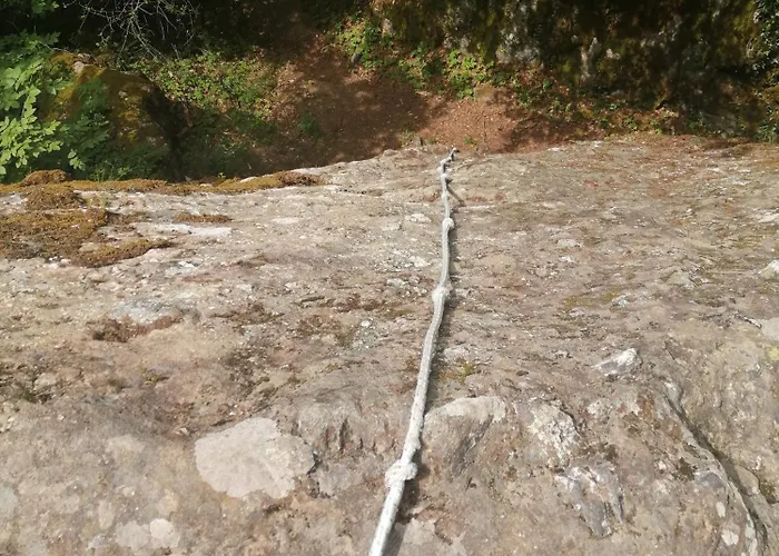 New & Comfortable In Center Daire